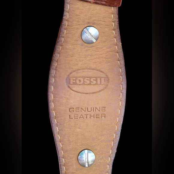 Ladies Fossil JR-8157 Watch - Picture 10 of 10